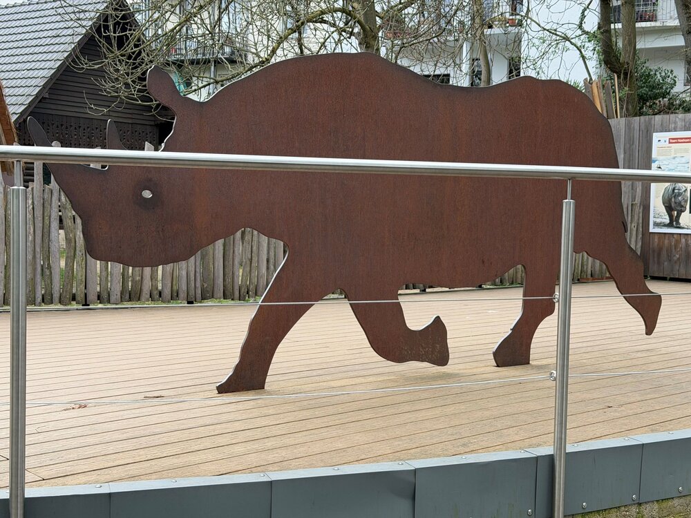WZV_03_Tierisch_gut_Edelstahl_Rostfrei_im_Zoo_klein.jpg